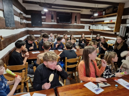 358a7049-fca0-4cf0-8840-91d9bce42da9