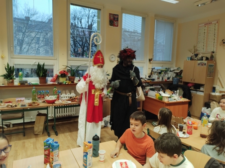 img_20251205_083747942