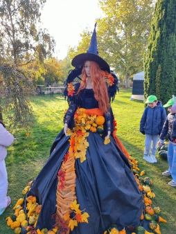 e89920fd-479e-467f-a8f9-1e962ffdad31