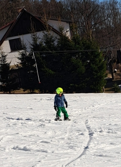 1a25a251-4450-4e02-a8c2-30579fb02d09