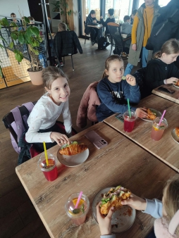 7dbb1912-2a40-468d-b454-b40a3d65a7a5