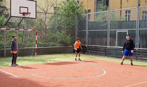 64ceec95-06b8-40e1-b95d-285208eeb53b