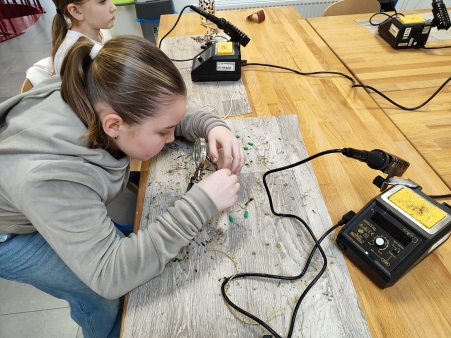 62a910c7-78c5-4170-9019-8e1ed7c71ccd