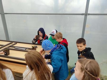 b69e4946-afd2-49ef-8302-1f2be8463ae9