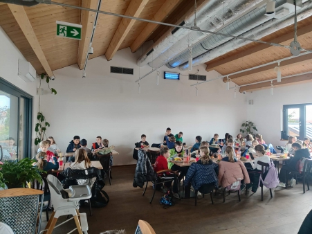 9906baa0-96e5-4901-a5fd-0fb363317983