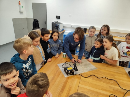 79211ffc-ecc9-4038-b318-b96d5500b426