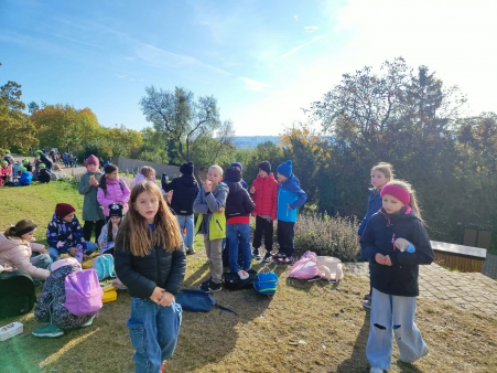 e6268701-0399-409f-82f5-6f30124e69d7