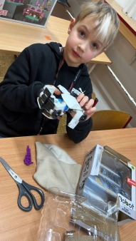 whatsapp image 2025-12-19 at 122950