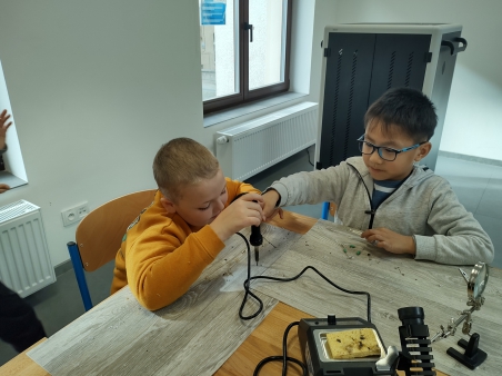 img_20251006_111427802_burst000_cover_comp